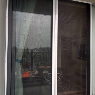 Cửa lưới chống côn trùng dạng xếp Hòa Phát DX 05