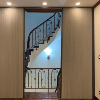 Vách ngăn lạnh phòng khách với cầu thang bằng rèm tổ ong Vách ngăn lạnh phòng khách với cầu thang bằng rèm tổ ong
