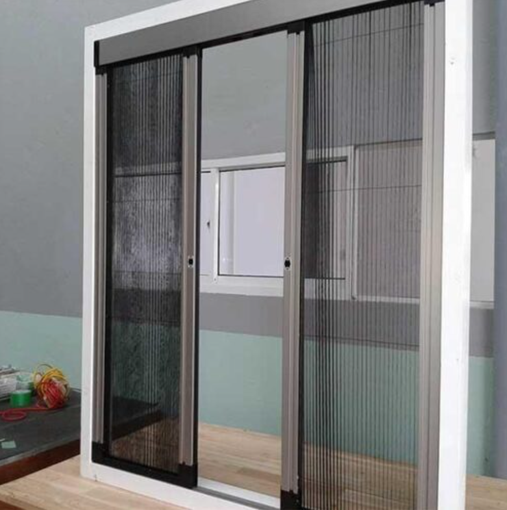 Bảo Vệ Gia Đình Trước Dịch Bệnh Chikungunya – Tại Sao Cửa Lưới Chống Muỗi Là Giải Pháp Cấp Bách Nhất Hiện Nay?