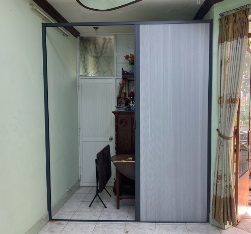Ứng Dụng Vách Ngăn Rèm Tổ Ong Vào Tạo Không Gian Phòng Thờ