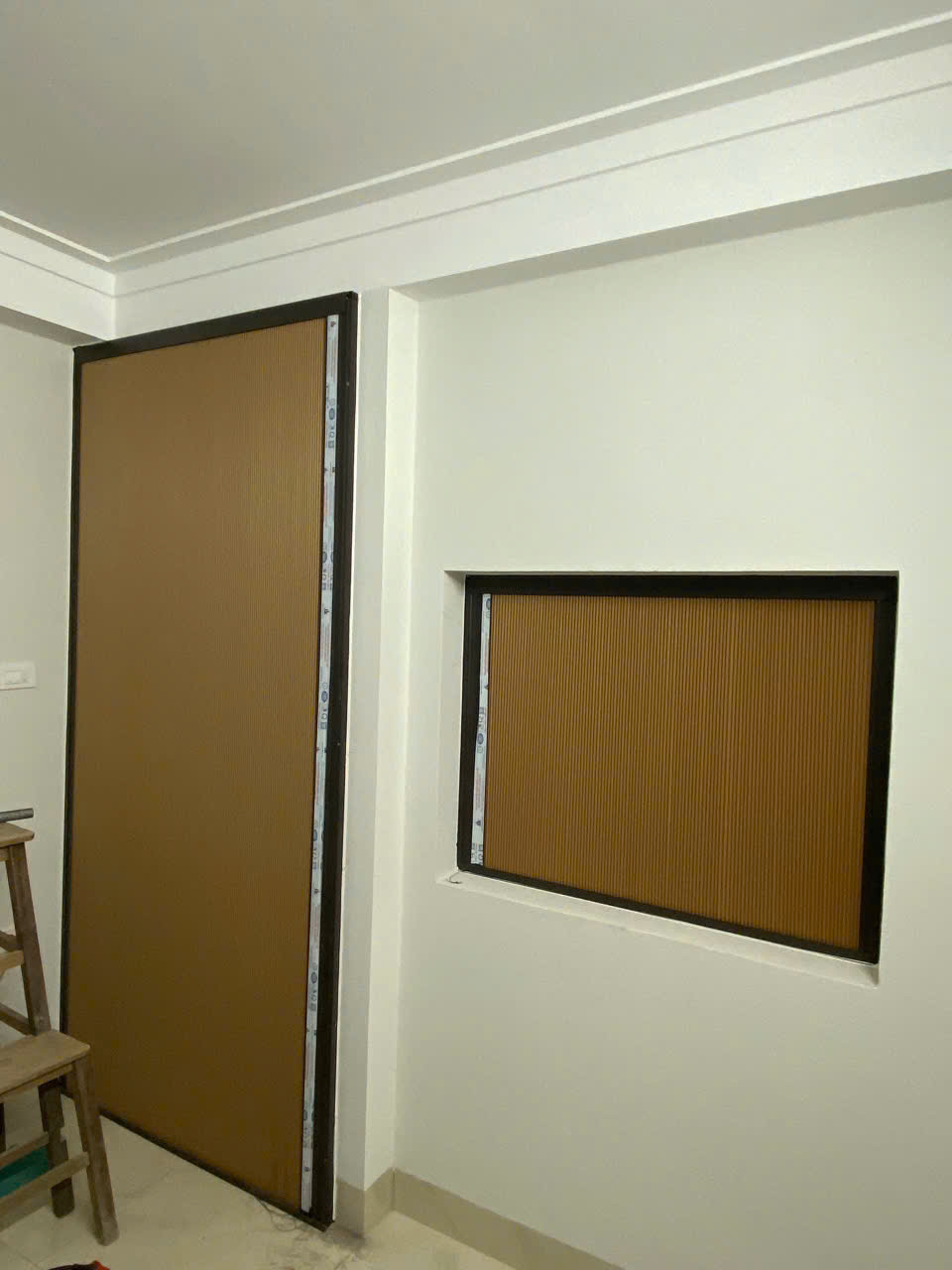 Vách Ngăn Rèm Tổ Ong: Giải Pháp 3 trong 1 – Ngăn Lạnh, Tiết Kiệm Điện, Tăng Thẩm Mỹ