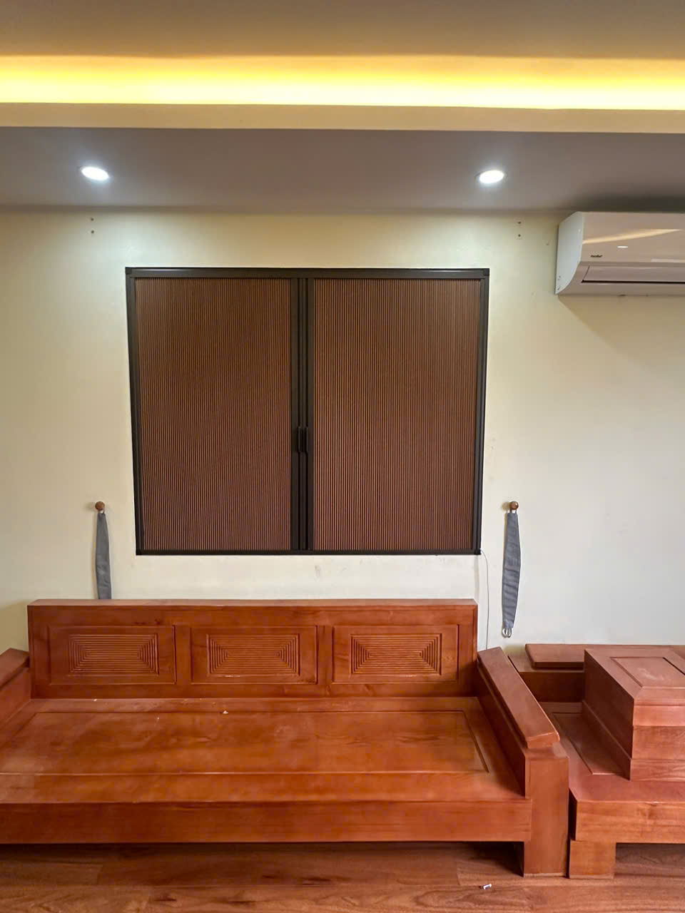 Vách Ngăn Rèm Tổ Ong – Giải Pháp Phân Chia Không Gian Nhanh Chóng, Tiết Kiệm Chi Phí Thi Công